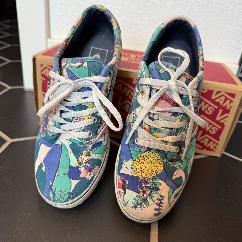 Vans Tropical Low Cut Sneakers Sz 6